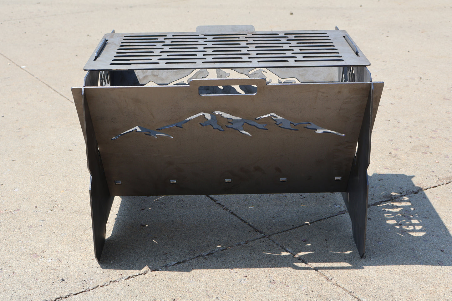 Elk Scene Fire Pit