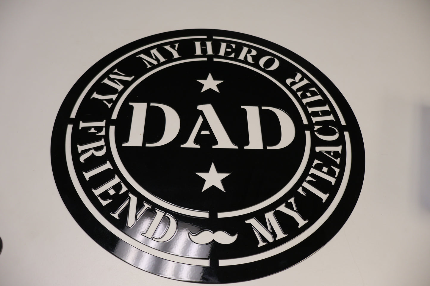 Hero Dad Circle Sign